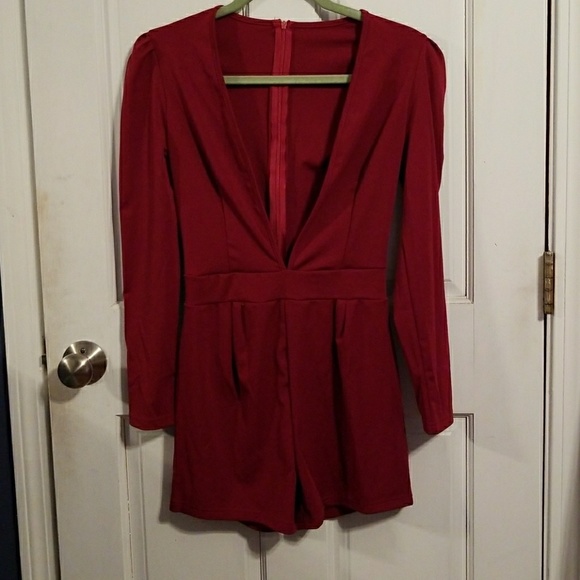 Red romper - Picture 1 of 1